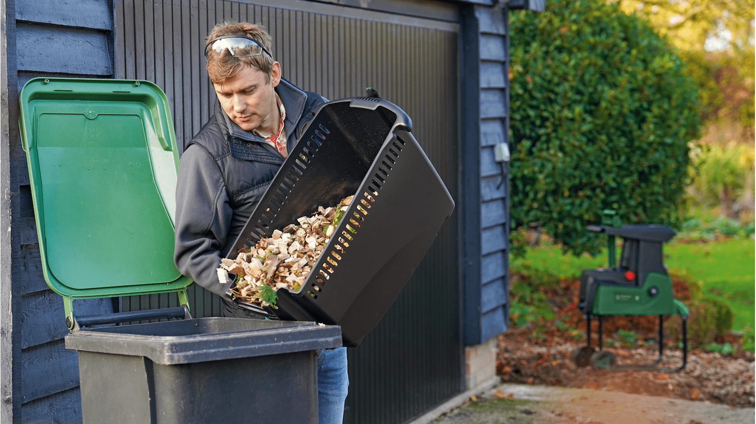 Bosch AXT 25 TC – Elektrische hakselaar – Opvangbak van 53 liter